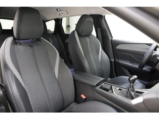 Peugeot 308 SW 1.2T 130pk Allure 2024 Benzine 13