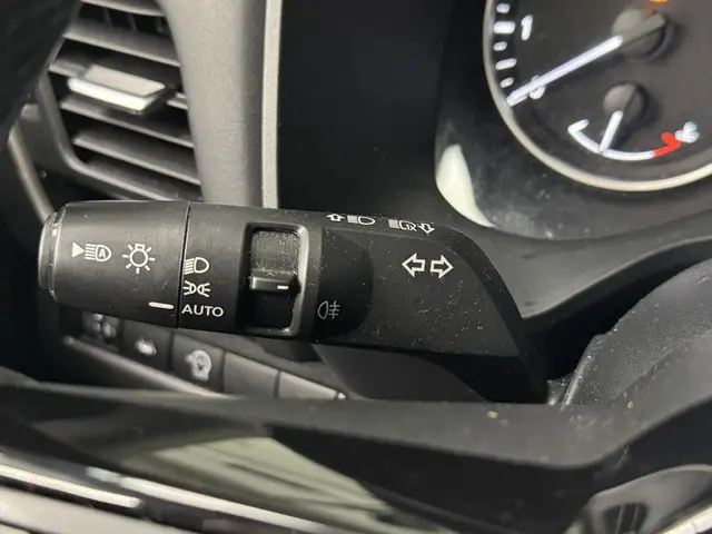 Nissan QASHQAI 1.3 MHEV N-Style 2022 Benzine 23