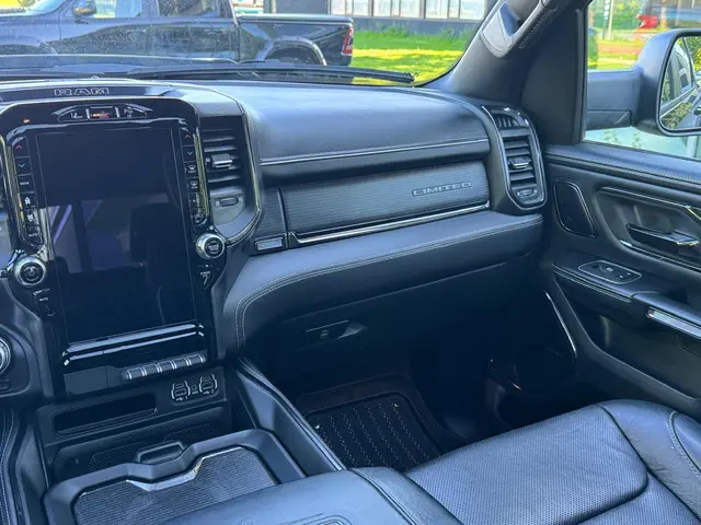 RAM 1500 5.7 V8 4x4 Limited Night 2022 LPG/Gas 14