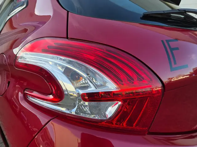 Peugeot 208 1.0 VTi Access 2014 Benzine 11