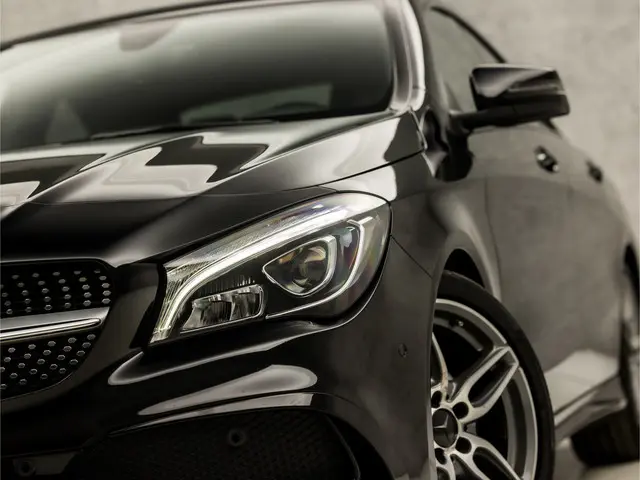 Mercedes-Benz CLA 180 AMG Sport 2017 Benzine 13