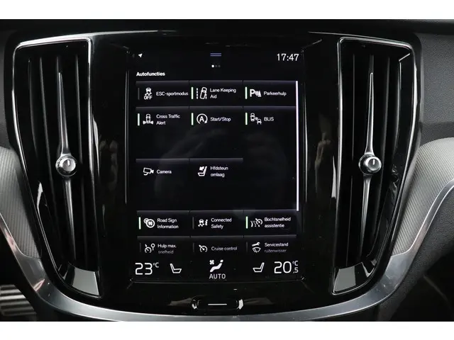 Volvo S60 2.0 T4 R-Design 2020 Benzine 17