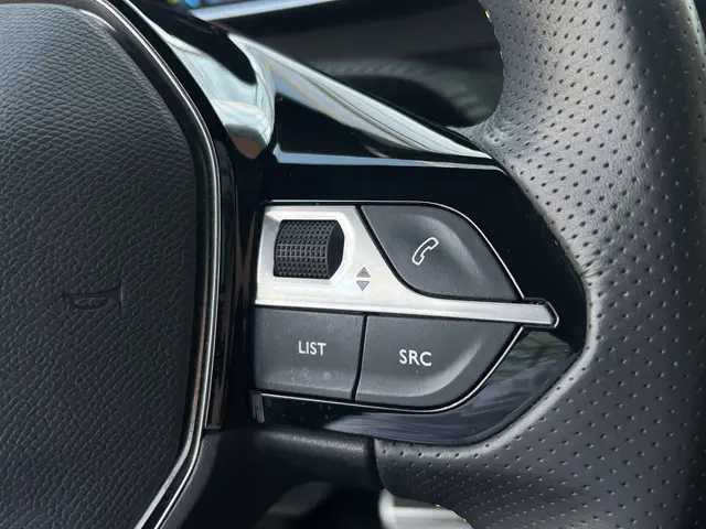 Peugeot e-2008 EV GT Pack 50 kWh 2022 Elektrisch 22