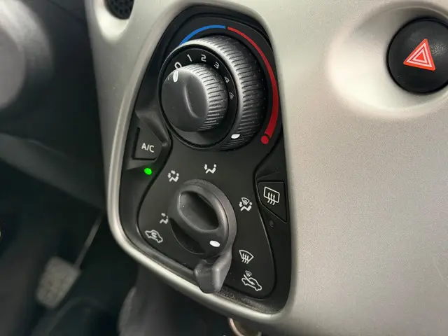 Peugeot 108 1.0 e-VTi Active Airco 2017 Benzine 11