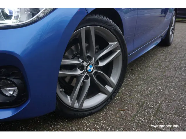 BMW 1 Serie 118i 2018 Benzine 17