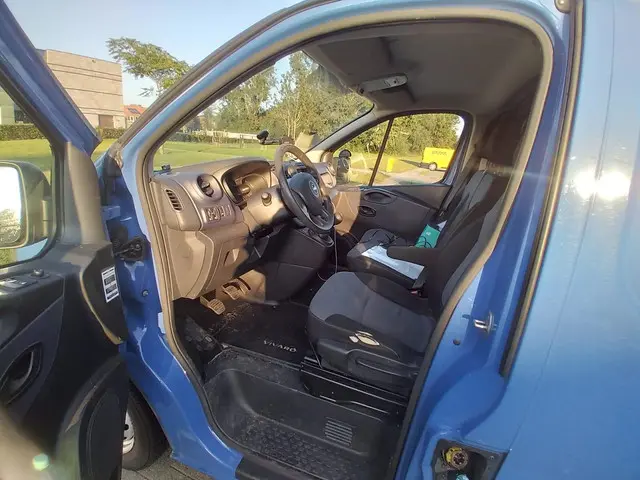 Opel Vivaro 2