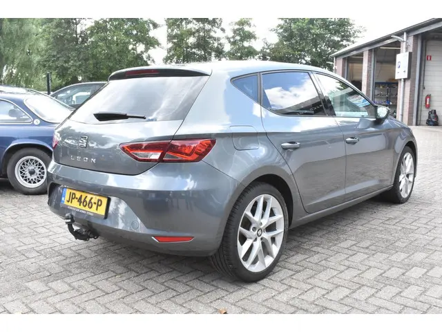 SEAT Leon 1.4 TSI FR 2013 Benzine 4