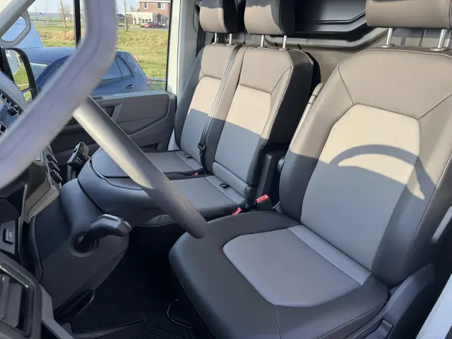 Volkswagen Crafter 35 2.0 TDI L5H3 2024 Diesel 7