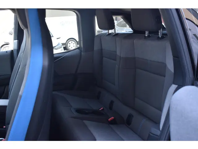 BMW i3 Basis 120Ah 42 kWh 2019 Elektrisch 12