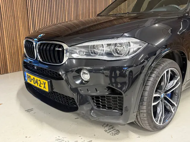 BMW X5 M - Nwe motor BMW dealer onderhouden 2016 Benzine 6