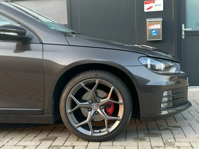 Volkswagen Scirocco 1.4 TSI Highline 2015 2015 Benzine 16