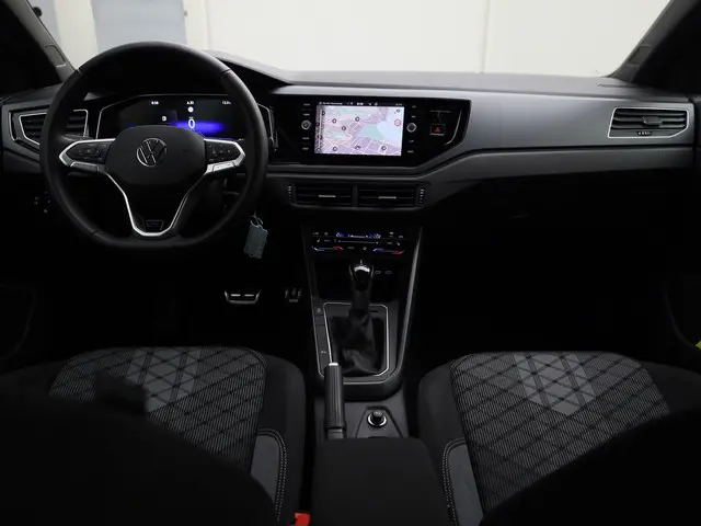 Volkswagen Polo 1.0TSI/95PK R-Line DSG 2025 Benzine 4