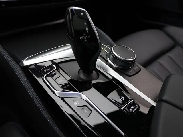 BMW 5 Serie Sedan 545e xDrive 2022 Hybride Benzine 12