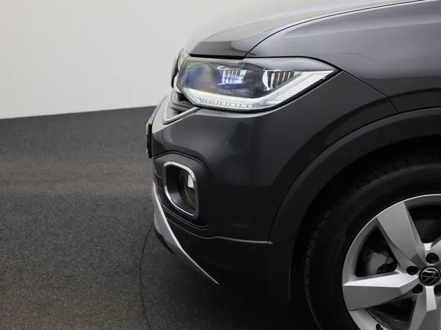 Volkswagen T-Cross 1.0TSI/110PK Style 2021 Benzine 28