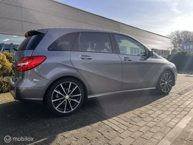 Mercedes-Benz B-Klasse 180 Ambition 2014 Benzine 3