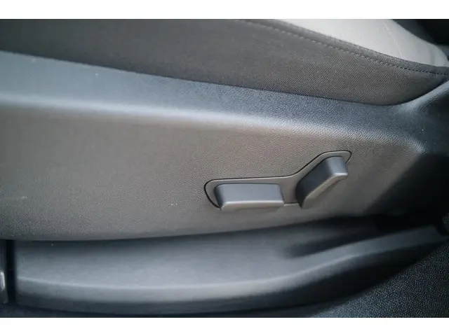 Citroën C5 Aircross PT 130 Feel 2021 Benzine 28