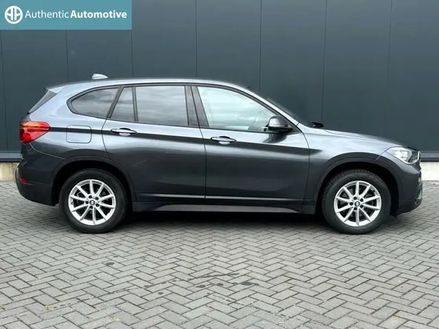 BMW X1 sDrive18i 60.000 km 2019 Benzine 6
