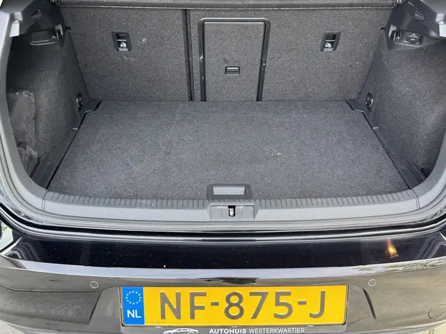 Volkswagen Golf 1.0 TSI 115pk H6 Comfortline 2017 Benzine 54