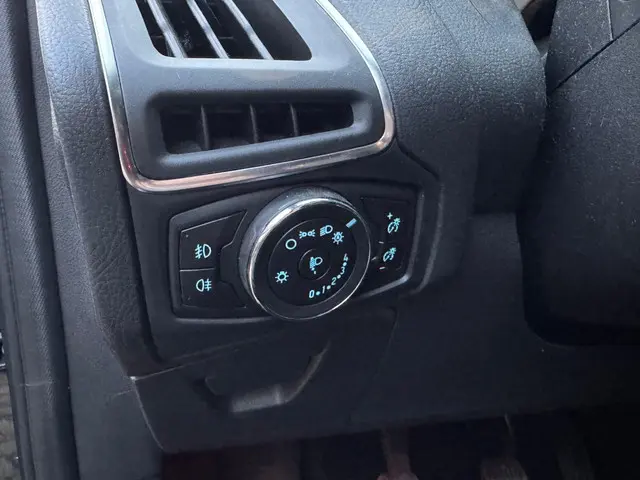 Ford Focus Wagon 1.0 EcoBoost Edition Plus 2014 Benzine 22