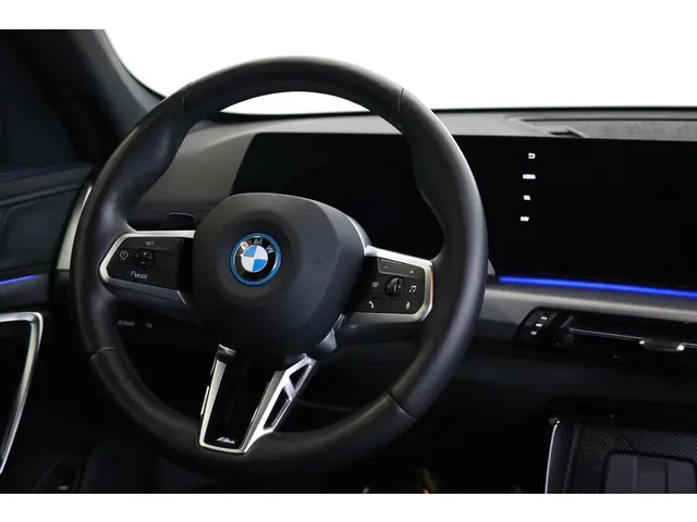 BMW iX1 eDrive20 2023 Elektrisch 11