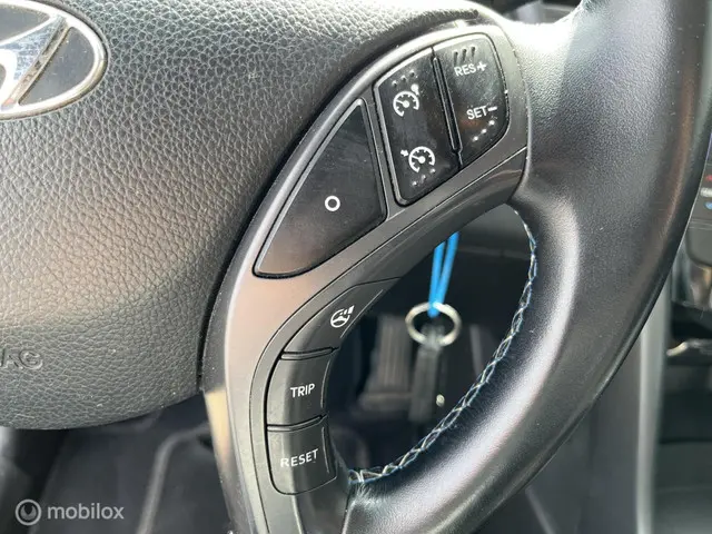 Hyundai i30 1.6 GDi GO! TREKHAAK 2018 Benzine 13
