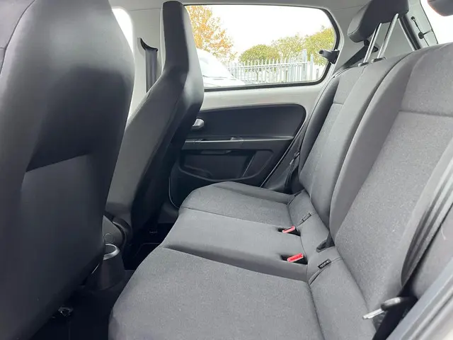 Volkswagen up! 1.0 BMT move up! 2019 Benzine 29