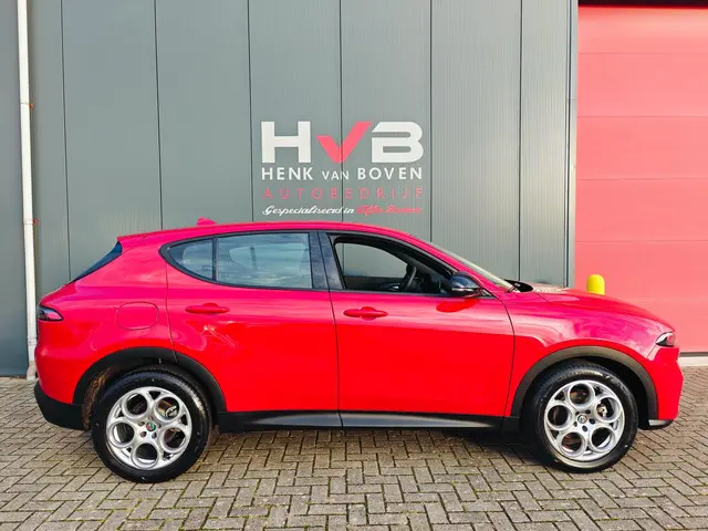 Alfa Romeo Tonale 1.5T Hybrid Super 2023 Hybride Benzine 8