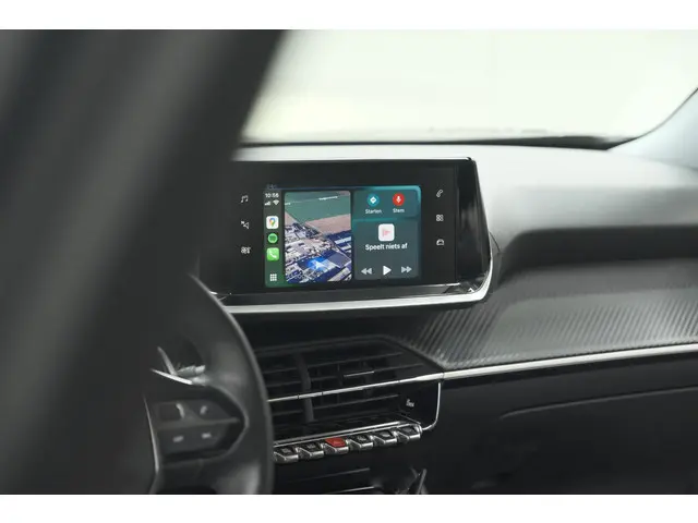 Peugeot 2008 PureTech 130 EAT8 Allure Pack 2021 Benzine 3