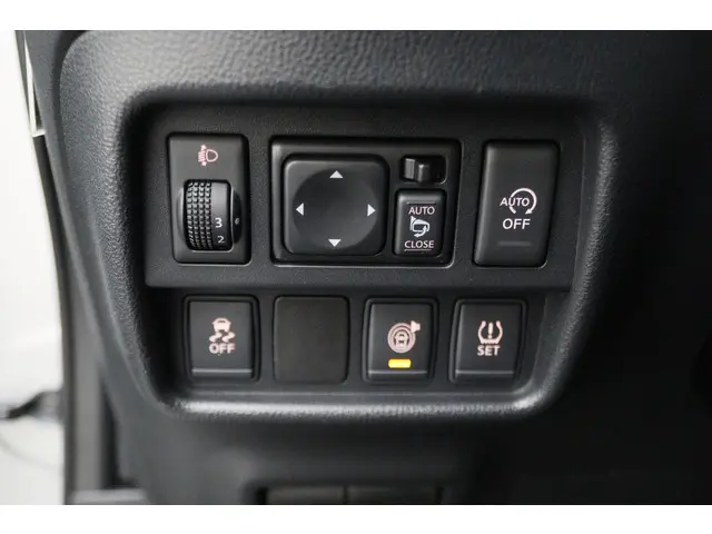 Nissan Juke 1.2 DIG-T S/S Connect Edition 2015 Benzine 29