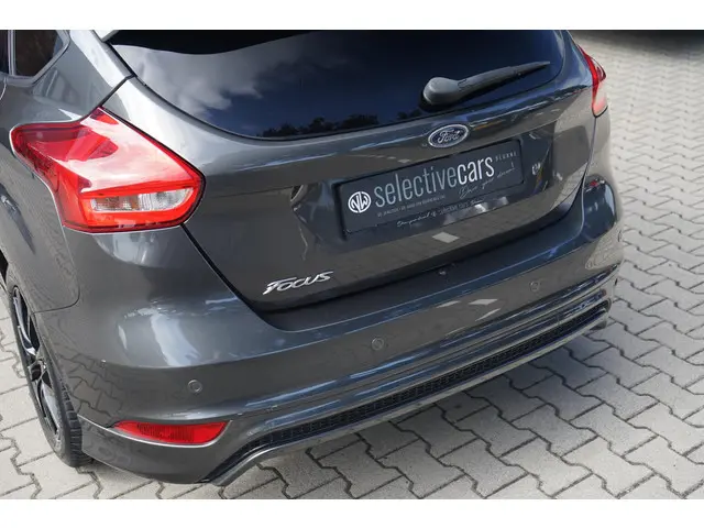 Ford Focus 1.0 ST-Line 2018 Benzine 24