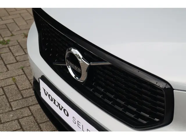 Volvo XC40 1.5 T4 Recharge R-Design 2021 Hybride Benzine 4