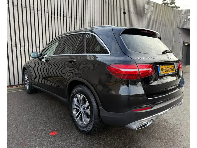 Mercedes-Benz GLC 3