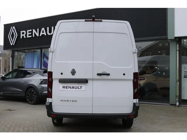 Renault Master T35 2.0 dCi 130 L2H2 Start 2024 Diesel 6