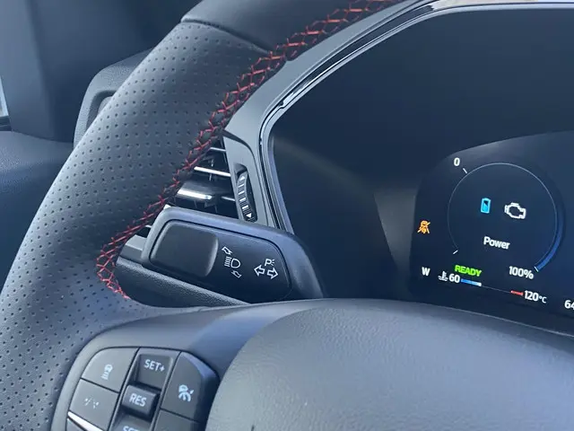 Ford Kuga 2.5 PHEV ST-Line 2025 Hybride Benzine 30