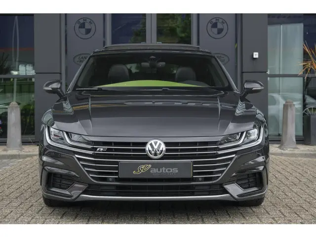Volkswagen Arteon 1.5 TSI R-line 150pk 2018 Benzine 18