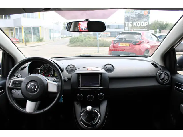 Mazda 2 1.3 Navigator GT 2012 Benzine 22