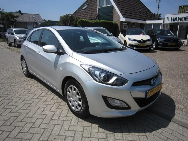 Hyundai i30 1.4 Airco 2014 Benzine 3