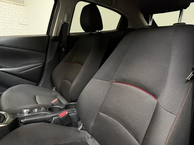 Mazda 2 1.5 e-SkyActiv-G 90 Homura 2023 Benzine 21