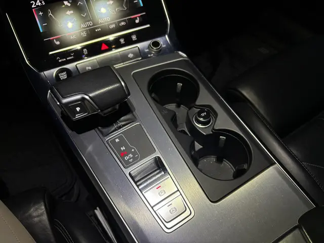 Audi A6 LIMOUSINE 45 TFSI S-LINE PANO 2020 Benzine 34