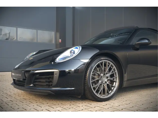 Porsche 911 3.0 Carrera 2018 Benzine 15