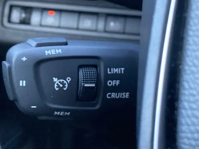 Peugeot 3008 1.6 PureTech GT 2022 Benzine 24