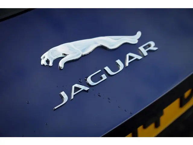 Jaguar F-Type 3.0 V6 Coupé 2016 Benzine 53