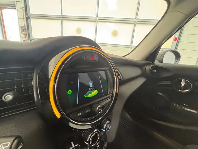 MINI One Mini 1.5 Salt 1 JAAR BOVAG GARANTIE 2019 Benzine 26