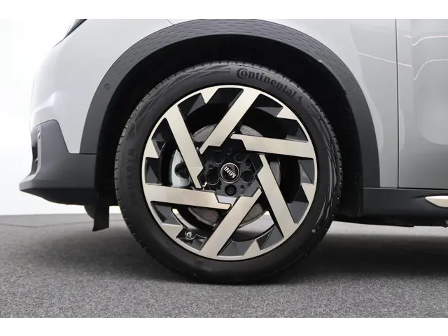 MINI Countryman SE ALL4 2025 Elektrisch 4