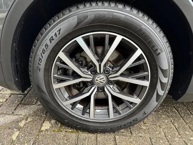 Volkswagen Tiguan 1.5 TSI ACT Comfortline 2019 Benzine 9