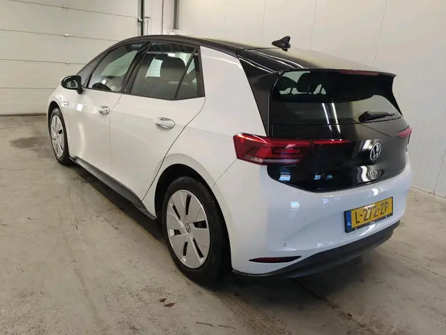 Volkswagen ID.3 Life 58 kWh 2021 Elektrisch 3