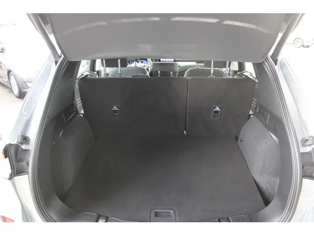 Ford Kuga 2.5 PHEV Titanium 2021 Hybride Benzine 26