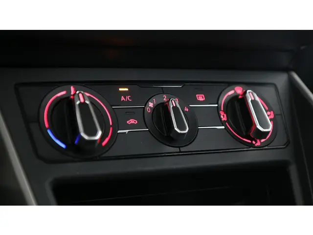 Volkswagen Polo 1.0 MPI 75pk Comfortline 2018 Benzine 33