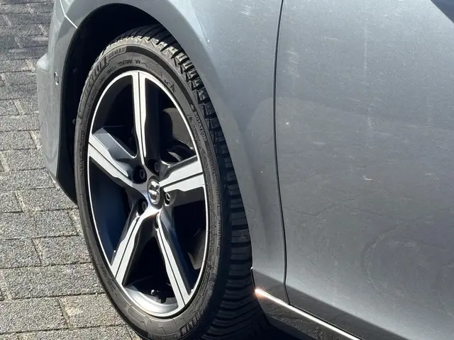 Volvo V40 1.5 T3 R-Design 2019 Benzine