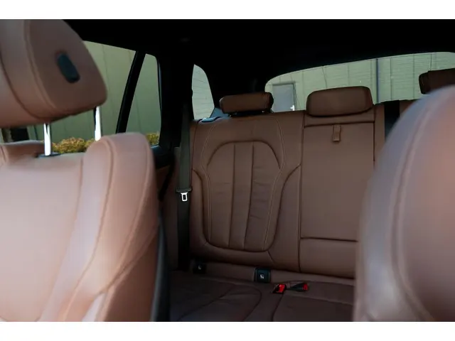 BMW X5 XDrive40i High Executive 2020 Benzine 49